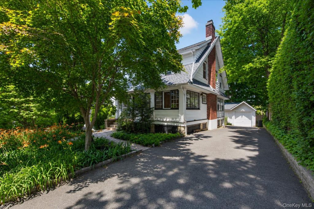 77 Irving Place, New Rochelle, NY 10801 — photo 2