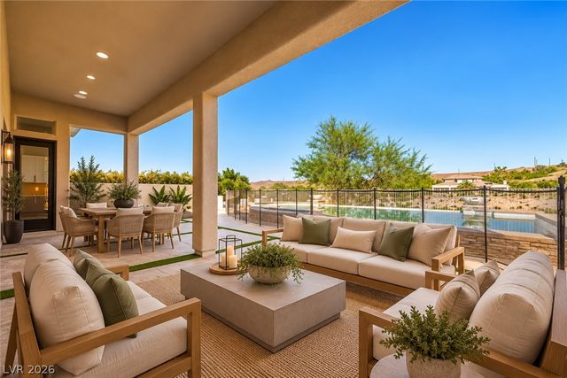 18 Wade Hampton Trail, Henderson, NV 89052