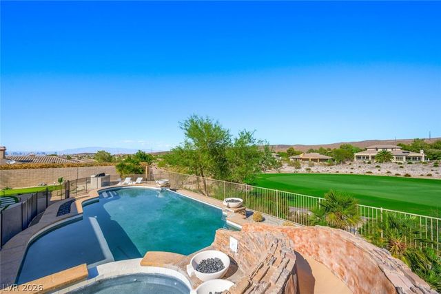 18 Wade Hampton Trail, Henderson, NV 89052