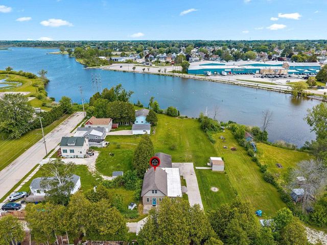 1411 SCHOOL STREET, Two Rivers, WI 54241