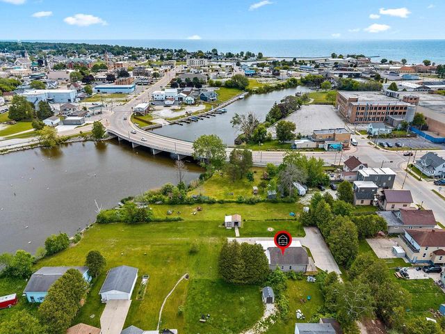 1411 SCHOOL STREET, Two Rivers, WI 54241