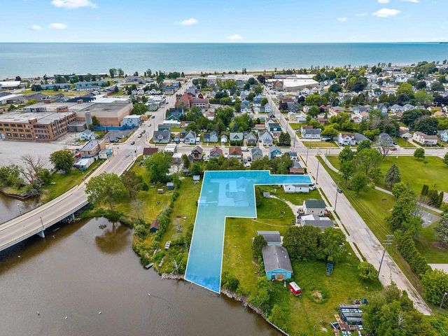 1411 SCHOOL STREET, Two Rivers, WI 54241