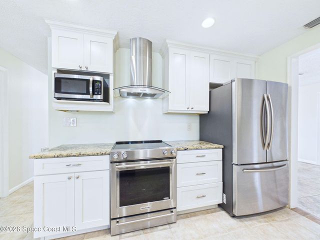1523 Breese Street NE, Palm Bay, FL 32905