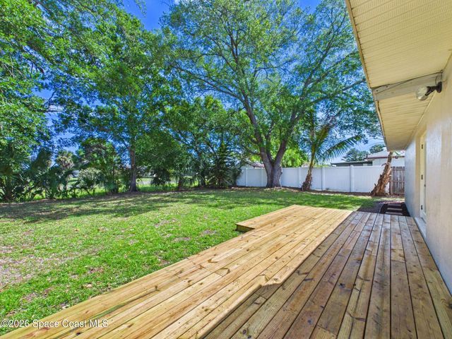 1523 Breese Street NE, Palm Bay, FL 32905