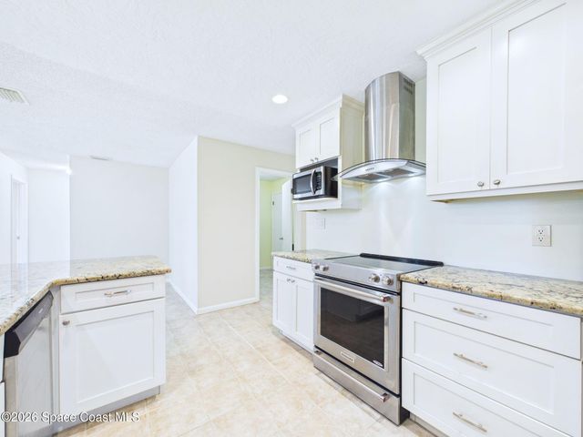 1523 Breese Street NE, Palm Bay, FL 32905