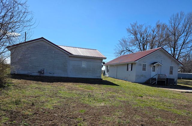 698 700 W Commercial Street, Mansfield, MO 65704