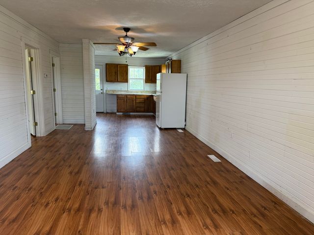 698 700 W Commercial Street, Mansfield, MO 65704