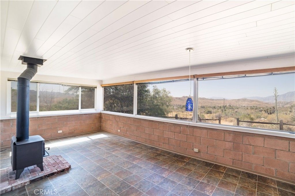 Image 13 of property listing at 9215 Encelia, Morongo Valley, CA 92256