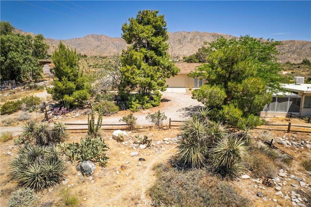Image 38 of property listing at 9215 Encelia, Morongo Valley, CA 92256