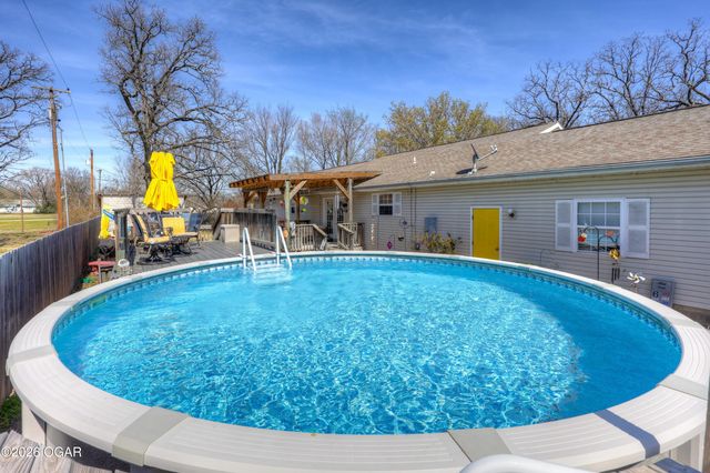 8800 SE 72nd Terrace, Baxter Springs, KS 66713