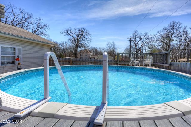 8800 SE 72nd Terrace, Baxter Springs, KS 66713