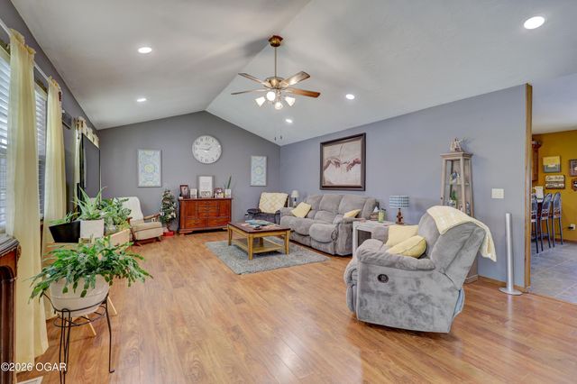 8800 SE 72nd Terrace, Baxter Springs, KS 66713