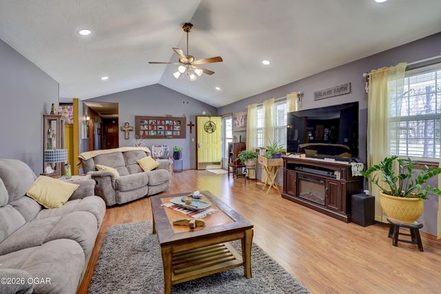 8800 SE 72nd Terrace, Baxter Springs, KS 66713