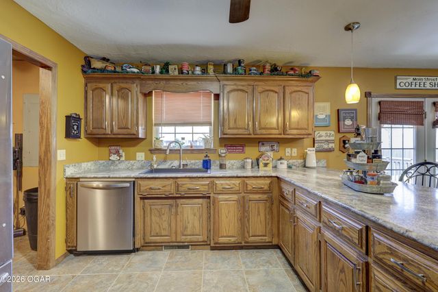 8800 SE 72nd Terrace, Baxter Springs, KS 66713