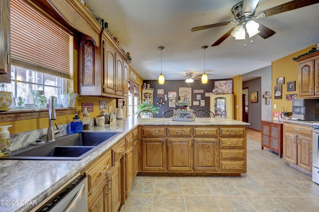 8800 SE 72nd Terrace, Baxter Springs, KS 66713