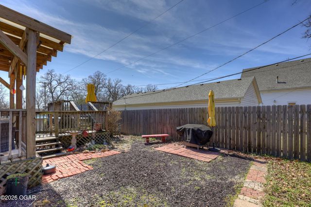 8800 SE 72nd Terrace, Baxter Springs, KS 66713