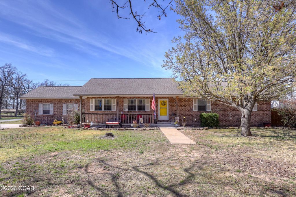 8800 SE 72nd Terrace, Baxter Springs, KS 66713
