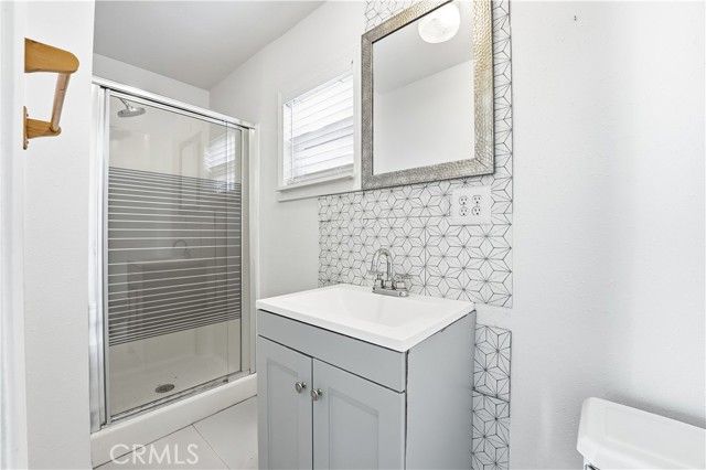 511 Sturgeon Drive, Costa Mesa, CA 92626