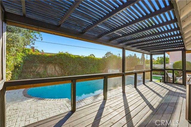 511 Sturgeon Drive, Costa Mesa, CA 92626