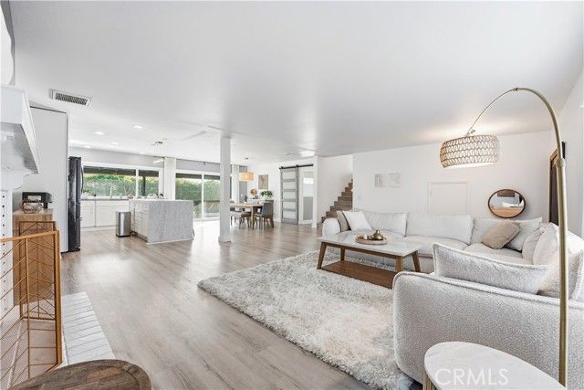 511 Sturgeon Drive, Costa Mesa, CA 92626