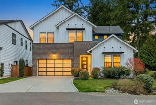 8784 NE Winslow Grove Ct, Bainbridge Island, WA 98110