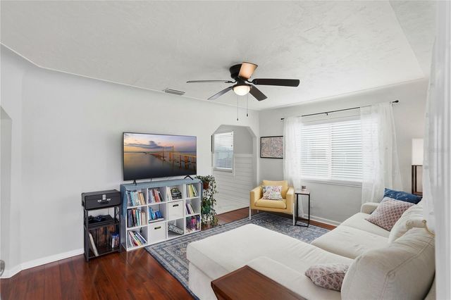 2850 15TH AVENUE N, St Petersburg, FL 33713