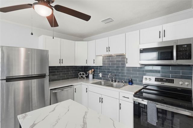 2850 15TH AVENUE N, St Petersburg, FL 33713