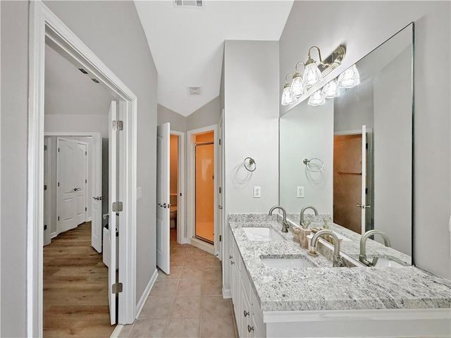 2502 Gadsen Walk, Duluth, GA 30097