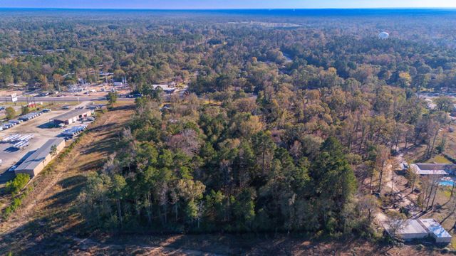 2876 Ted Trout Drive, Hudson, TX 75904