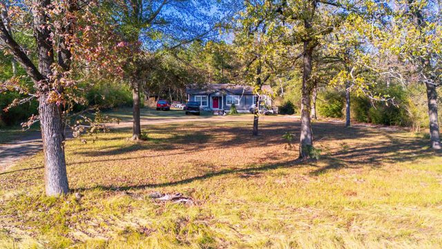 2876 Ted Trout Drive, Hudson, TX 75904