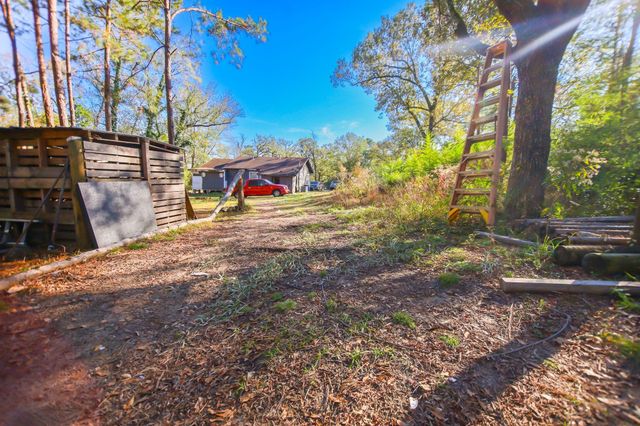 2876 Ted Trout Drive, Hudson, TX 75904