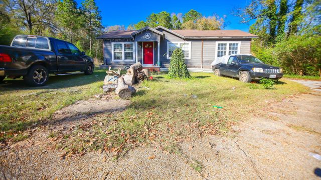 2876 Ted Trout Drive, Hudson, TX 75904