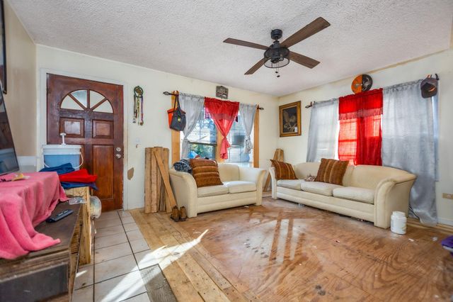 2876 Ted Trout Drive, Hudson, TX 75904