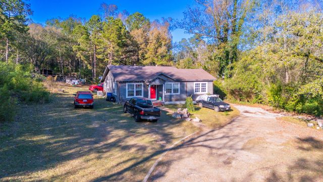 2876 Ted Trout Drive, Hudson, TX 75904