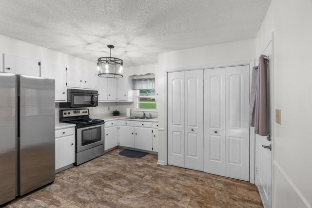 114 Blueberry Lane, Inman, SC 29349