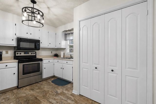 114 Blueberry Lane, Inman, SC 29349