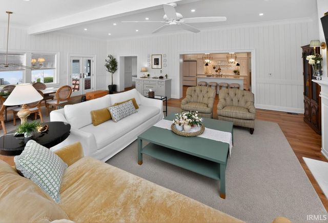 1901 Greenleaf Boulevard, Elkhart, IN 46514