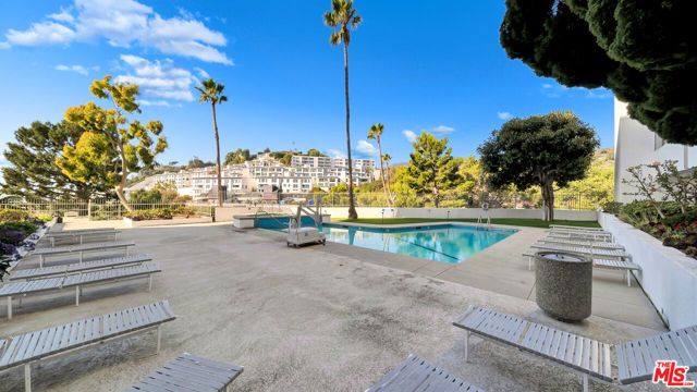 17350 W Sunset Boulevard 204, Pacific Palisades (los Angeles), CA 90272