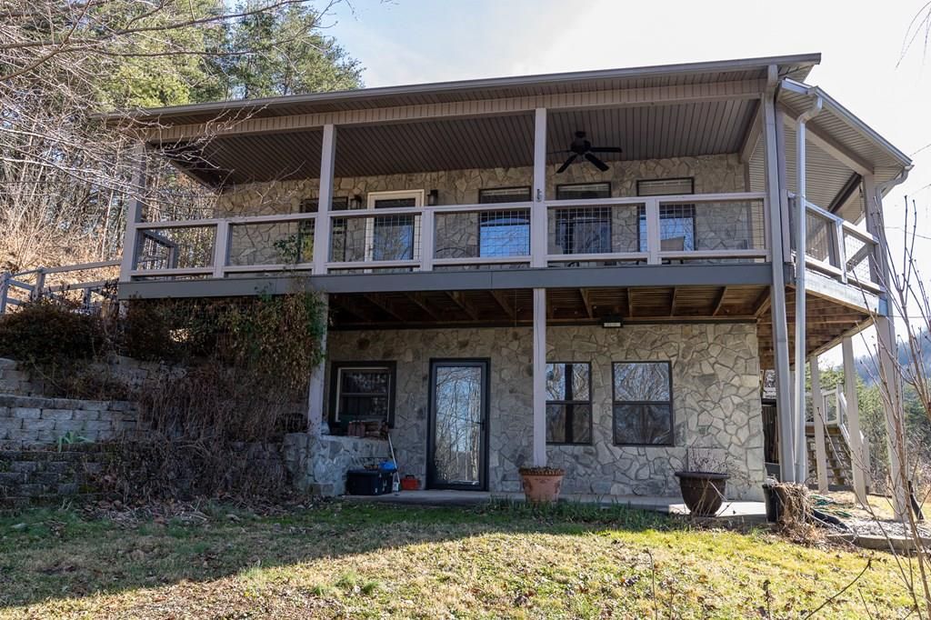 226 Shinbone Mountain, Turtletown, TN 37391