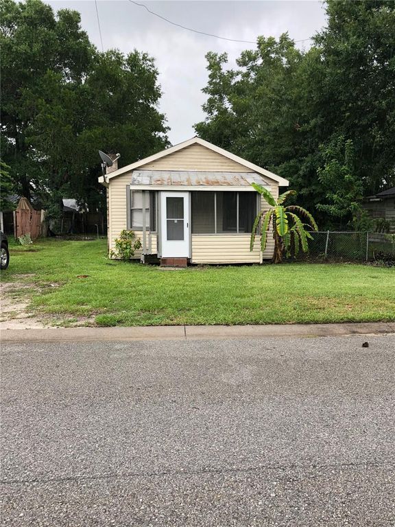 124 1ST STREET, Winter Haven, FL 33880