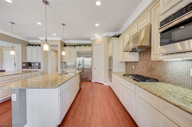 15 Bel Air Greens Circle, Las Vegas, NV 89141