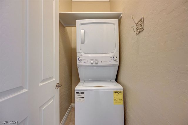 15 Bel Air Greens Circle, Las Vegas, NV 89141