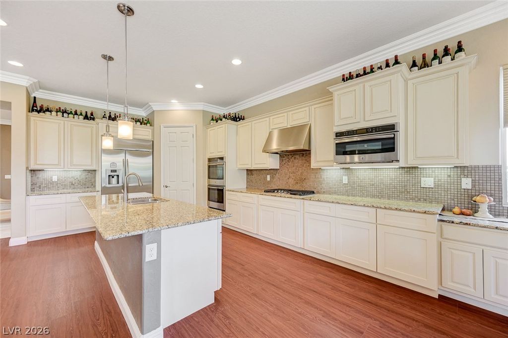 Image 13 of property listing at 15 Bel Air Greens Circle, Las Vegas, NV 89141