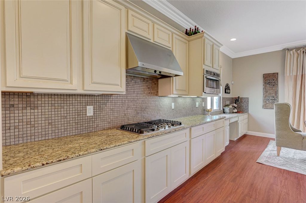 Image 16 of property listing at 15 Bel Air Greens Circle, Las Vegas, NV 89141