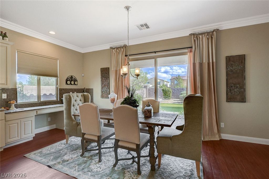 Image 19 of property listing at 15 Bel Air Greens Circle, Las Vegas, NV 89141