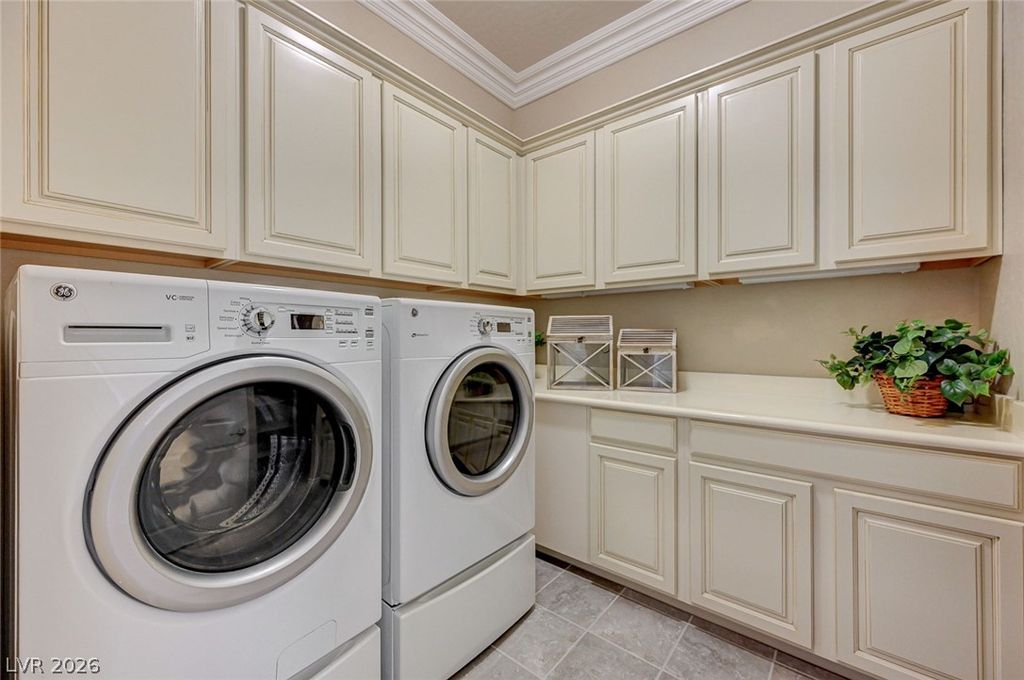 Image 38 of property listing at 15 Bel Air Greens Circle, Las Vegas, NV 89141