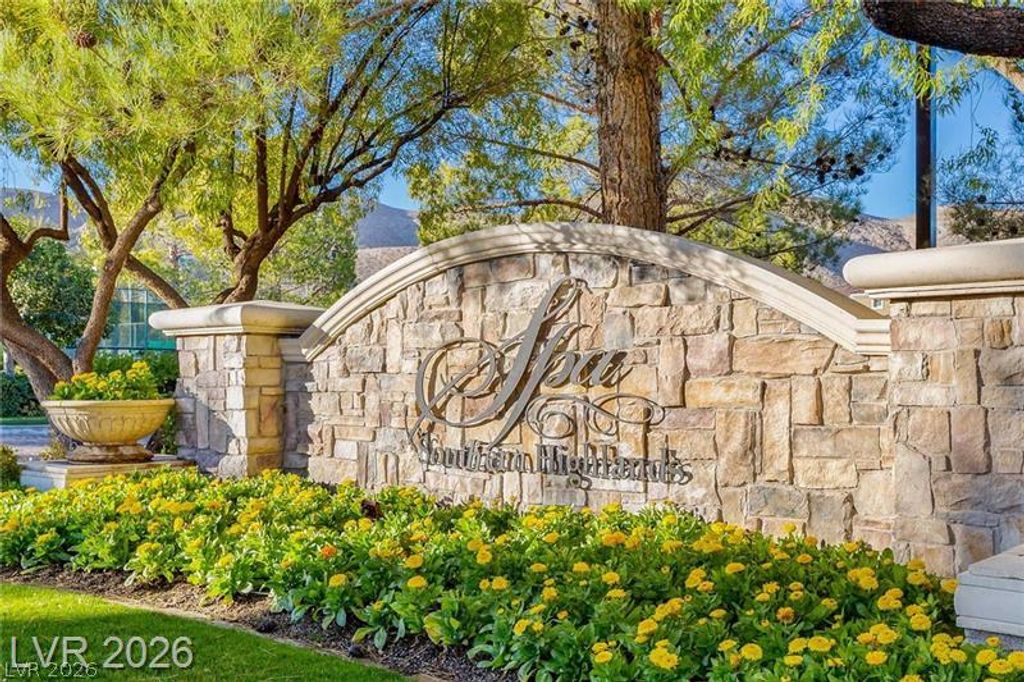 Image 54 of property listing at 15 Bel Air Greens Circle, Las Vegas, NV 89141