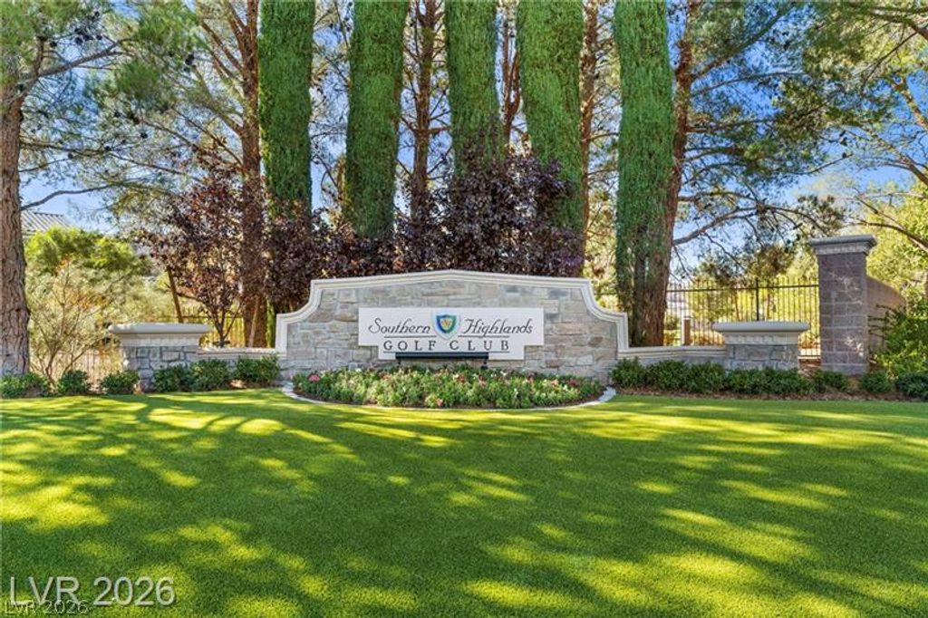 Image 55 of property listing at 15 Bel Air Greens Circle, Las Vegas, NV 89141