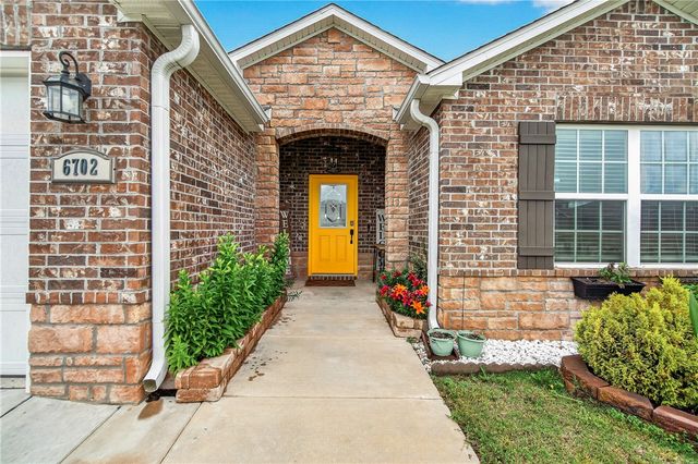 6702 SW Chalkstone Road, Bentonville, AR 72713