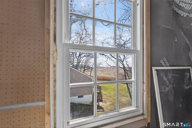 98 Oregon Avenue South, Milford, CT 06460